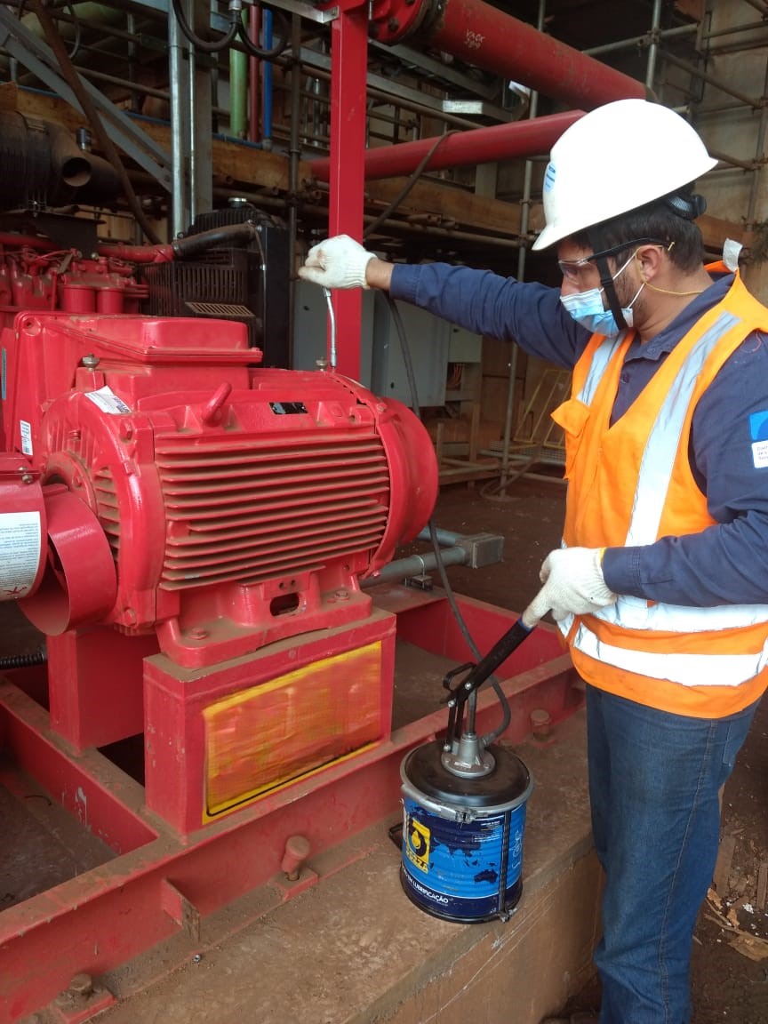 Como saber se o óleo está circulando no motor?